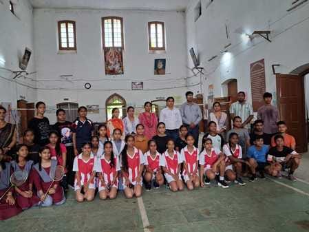 Players performed brilliantly in district level badminton and table tennis