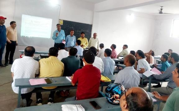 Training given to BLOs and supervisors in MG College