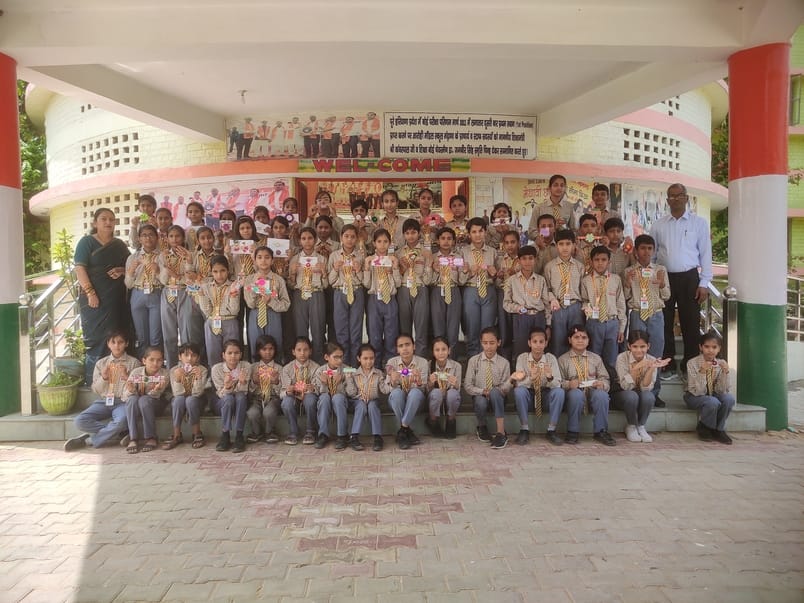 Hiten Sharma won the tricolor rakhi competition