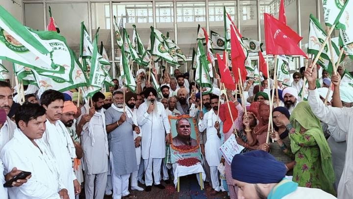 Farmers and laborers demonstrated for their demands