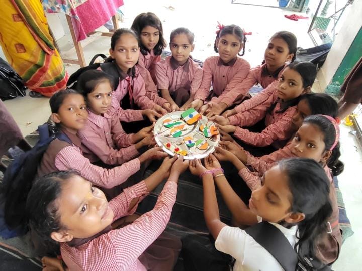 Children showed their talent in the tricolor rakhi competition
