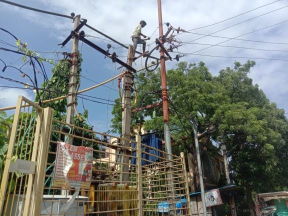 If there is a fault during storm or rain, the power of the entire area will not go off