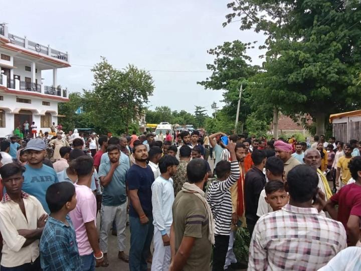A young man returning after dropping his wife to her parents' house for Rakshabandhan was crushed to death by a trailer