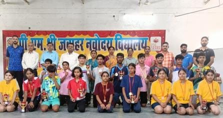 Ayushi of Haridwar winner in regional badminton competition girls category