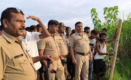 Leopard reached Bhanpur village during rainy season