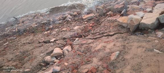 Dam damaged, dozens of villages at risk of flood