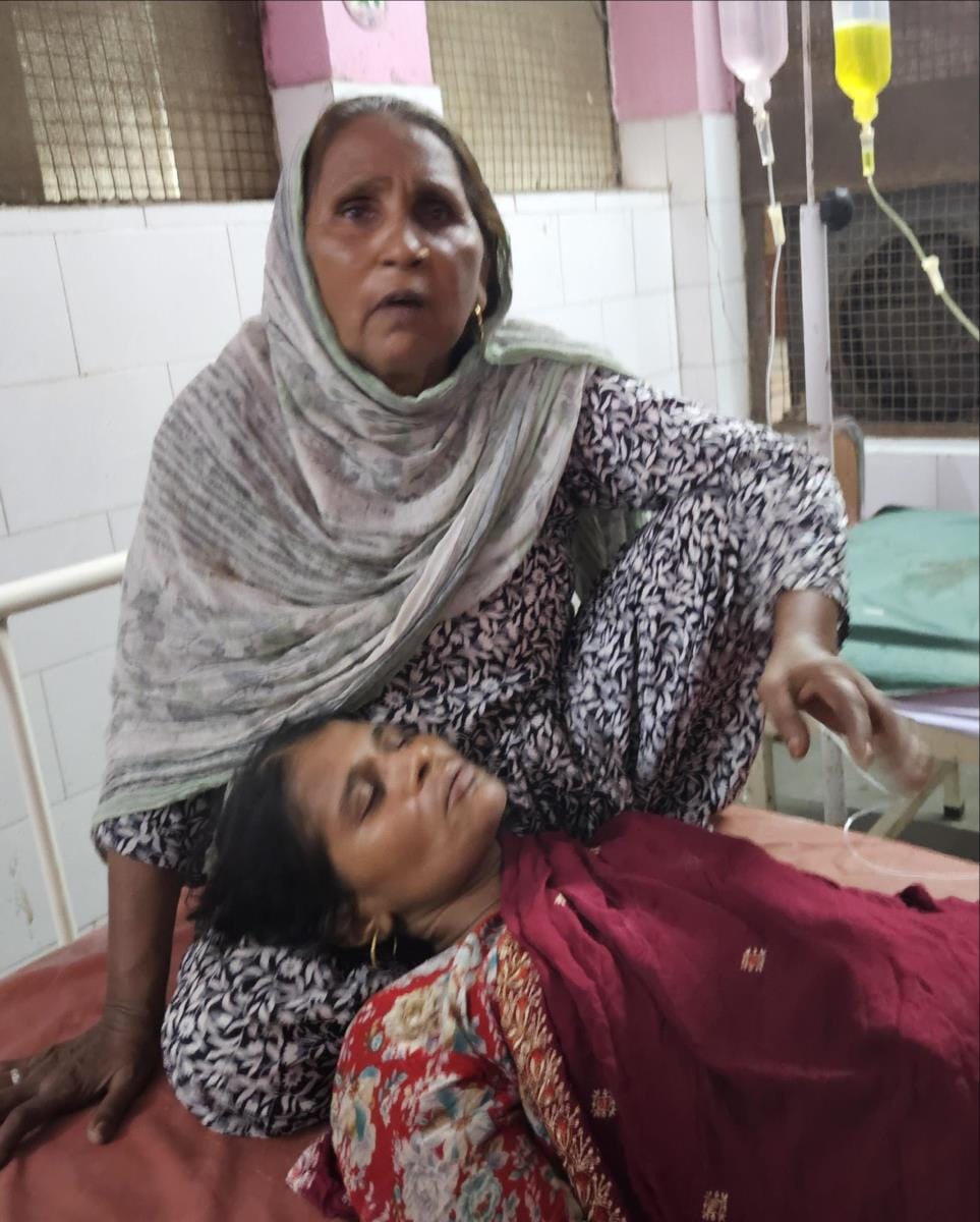 Masked women entered the house, made the woman unconscious and looted her jewellery