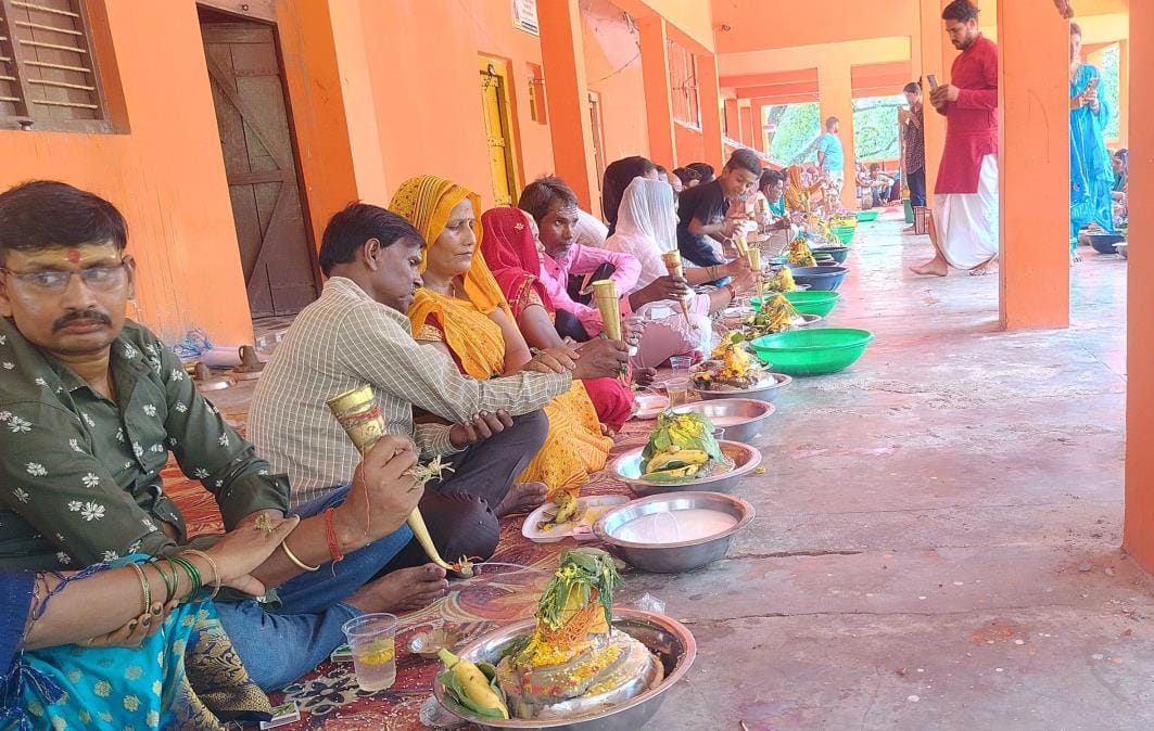 108 couples performed Rudra Abhishek in Kalikan Dham