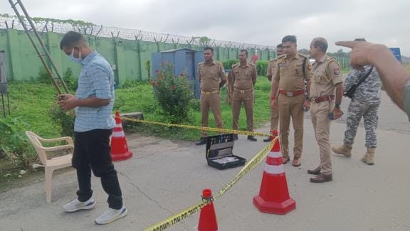Gorakhpur News: Security personnel was under stress after a dispute with his brother... expressed his pain in a suicide note