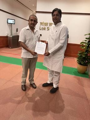 MP demanded the reconstruction of the dilapidated road from the Union Minister of State
