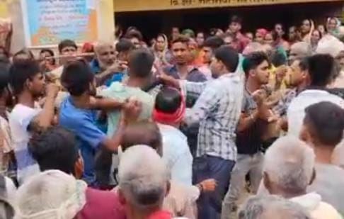 Urea crisis: Two parties fight in queue, one youth injured