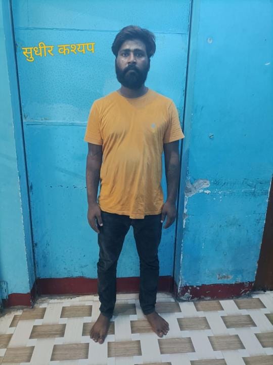 Four arrested for stealing by doing recce of closed houses