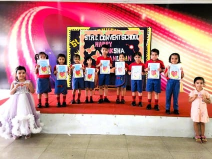 There was enthusiasm in the school on the occasion of Rakshabandhan festival, girl students made beautiful rakhis and tied them to the students