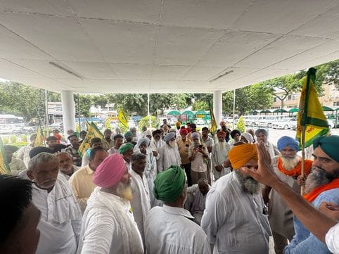 Members of BKU Shaheed Bhagat Singh demonstrated