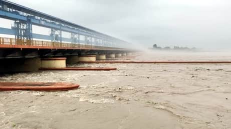 Kanpur Drinking water crisis in the southern zone water supply from Ganga Barrage has halted for five days
