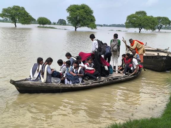 Flood stopped...Children leaving village in Nav