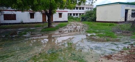 Problem of mud and waterlogging in school premises due to rain