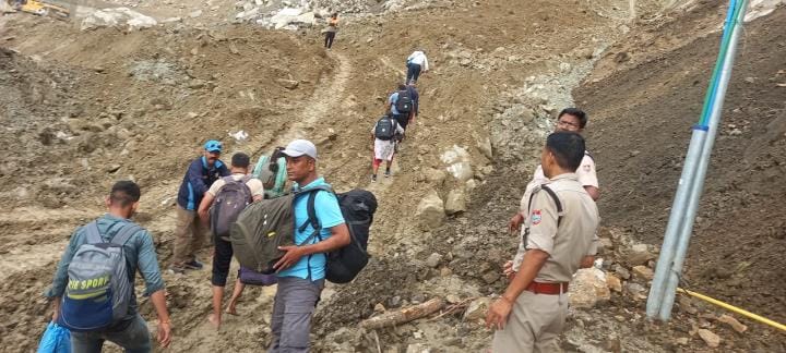 Condition of Kailash traveler stranded on the highway deteriorated, taken out on stretcher
