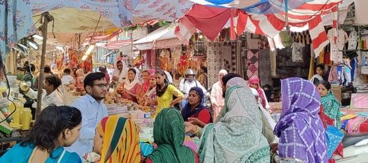 The city's markets were full of excitement on the occasion of Rakshabandhan