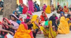 House collapsed in the rain, mother died, two daughters are serious