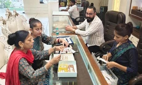 Rakshabandhan: Markets are buzzing, shopping is rife