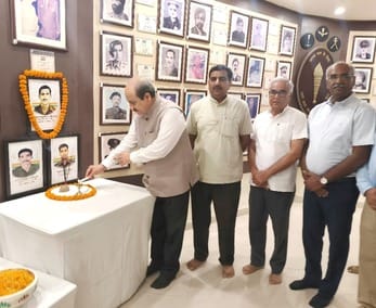 Vice Chancellor paid tribute to Captain Sandeep Sankhla on his martyrdom day