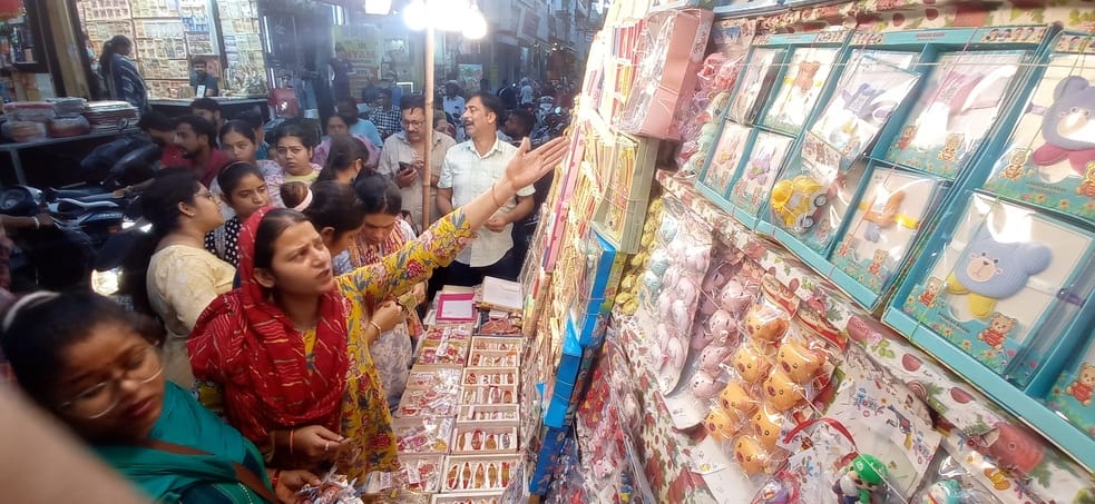 Rakshabandhan festival is today, tying rakhi will be auspicious for 7 hours 37 minutes