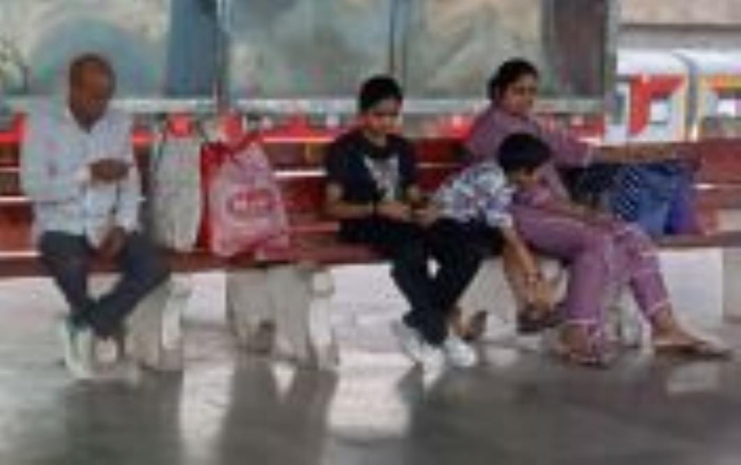 Nilanchal and Punjab Mail made us wait