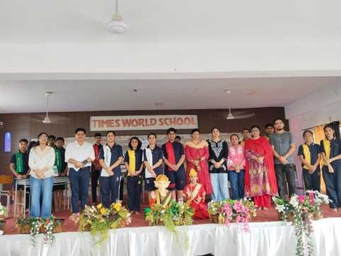 Prisha first in shloka competition