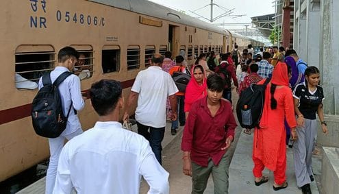 Railway's gift to sisters on Rakshabandhan, runs special train