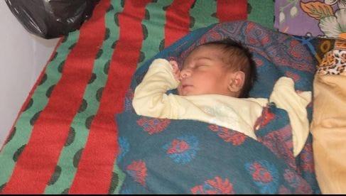 A woman who came to the civil hospital after having labor pains was sent back