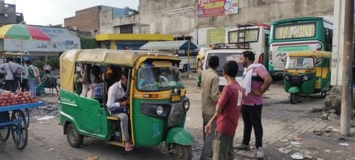Daggamari in front of bus stand with the support of police and traffic department