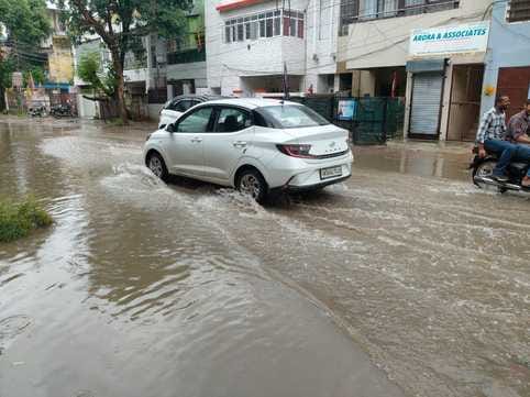 Rain brought relief from heat, but waterlogging caused problems