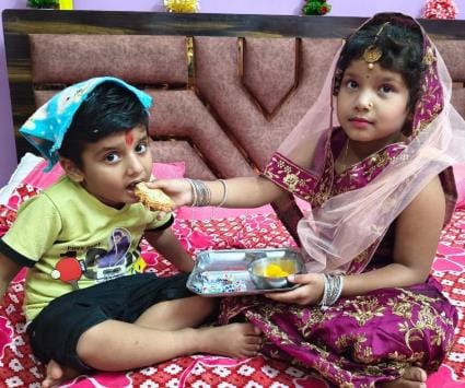 Sisters decorated their brothers' wrists with Rakhi of love