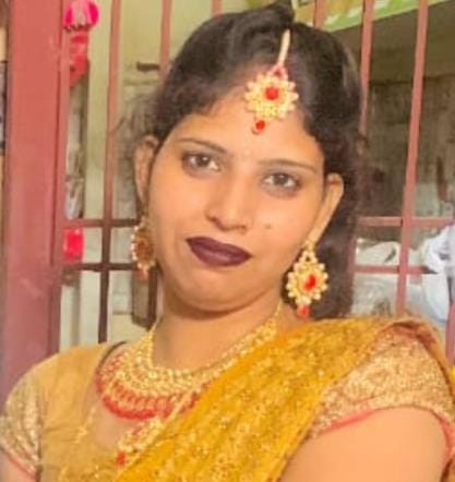 A sister who came to tie a rakhi to her cousin died due to electric shock