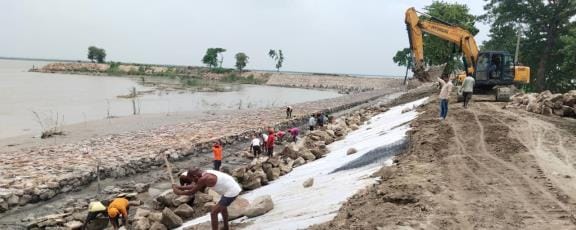 Then the water discharge increased, Gandak reached 58 cm above the danger mark