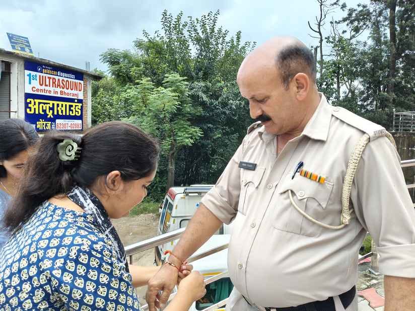 Unbreakable bond of brotherhood formed with police and hospital personnel