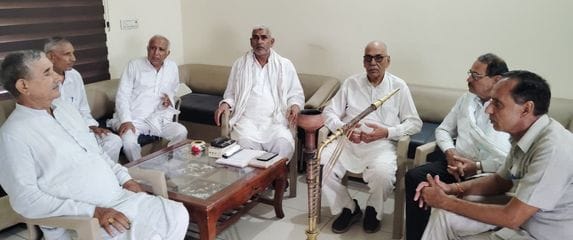 Anger among Khaps over not giving farewell to former Governor Satyapal with state honours