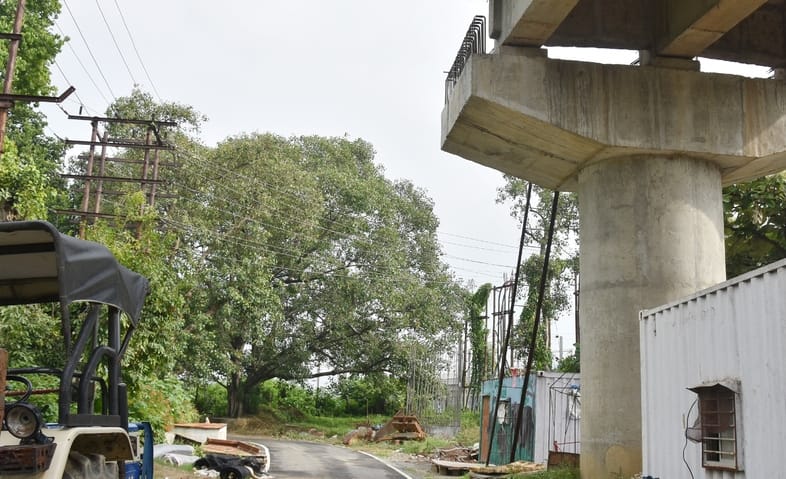 Construction of the incomplete bridge of DM Awas Road will begin