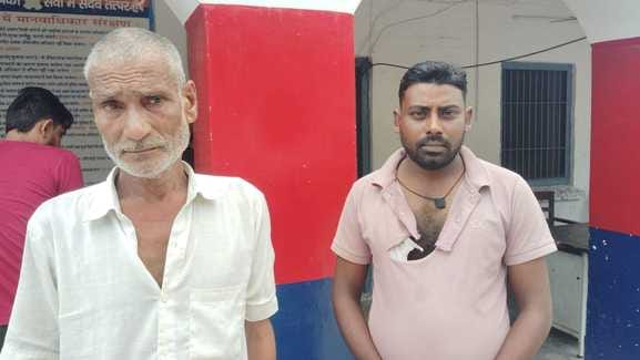 Constable accused of robbing bullet and cash