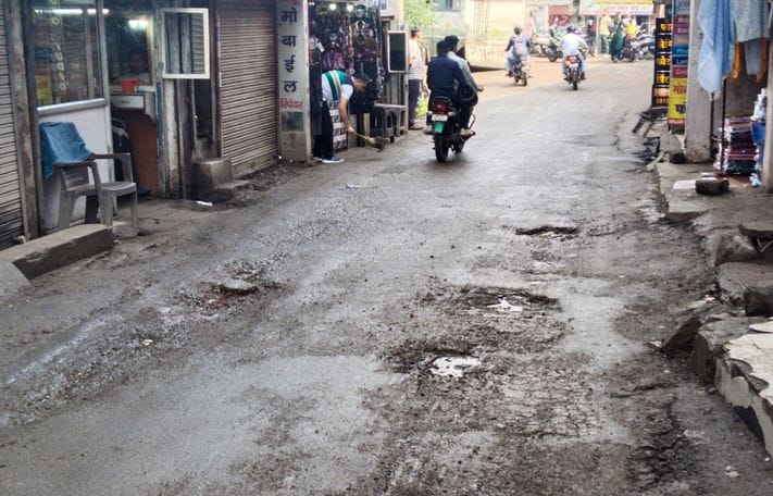 Be careful on the Dharampur-Subathu road
