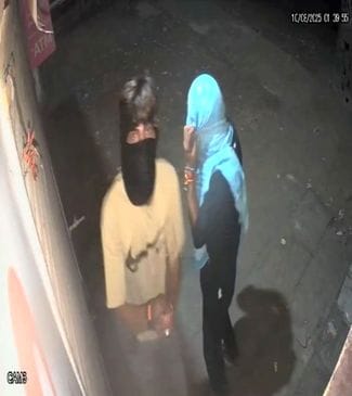 The locks of 11 shops were broken and the theft was committed
