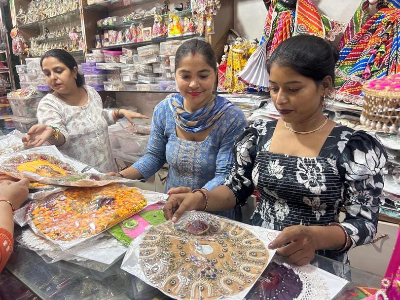On Janmashtami, Kanha will wear Kolkata's dress and Vrindavan's makeup