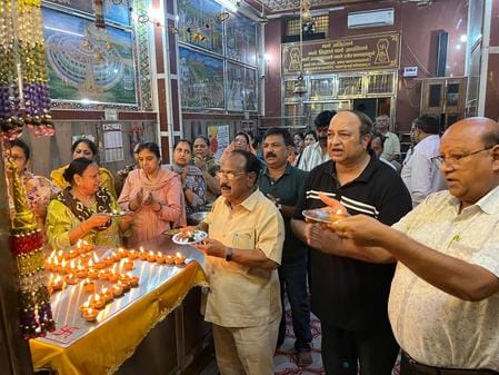 Bhaktamar recited with 48 lamps