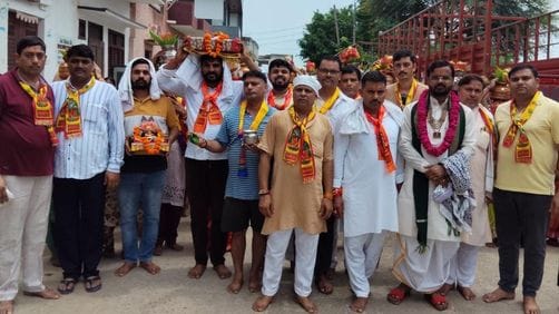 Kalash Yatra taken out on the inauguration of the seven-day Shrimad Bhagwat Katha