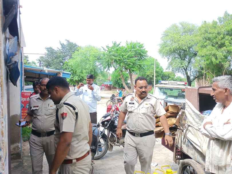 High-tech fraud: Junk dealer reduced weight of scale by 10 kg using remote, caught on suspicion