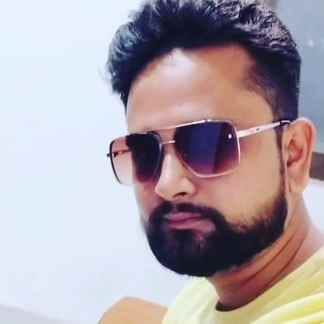 A young man going to visit Bihari Ji died in a road accident