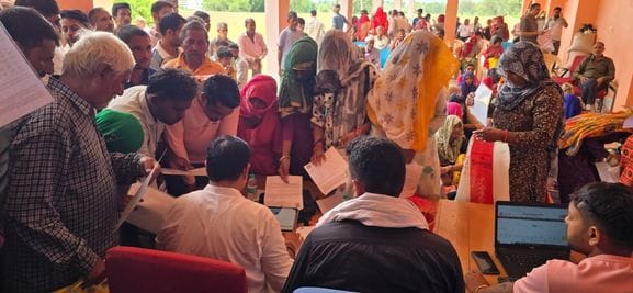 In the camp, the villagers got the errors in the family identity card corrected