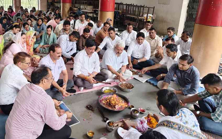 New session begins with Yagna in Gaud Brahmin College