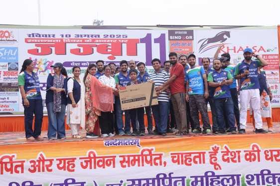 Passion shown in the race, Bharat Mata ki Jai raised